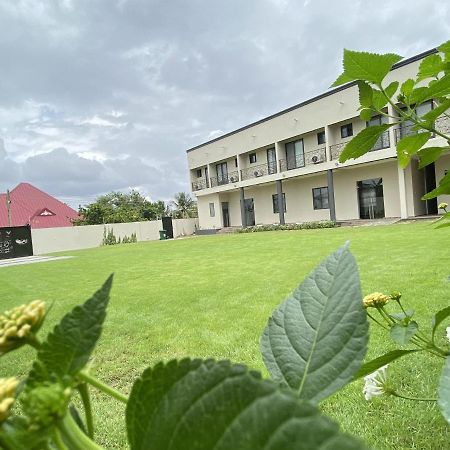 Eagle Vault Hotel Kwabenya Екстериор снимка