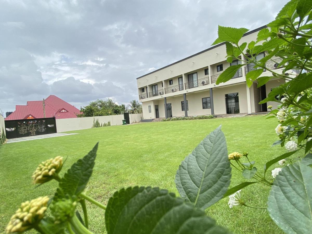 Eagle Vault Hotel Kwabenya Екстериор снимка