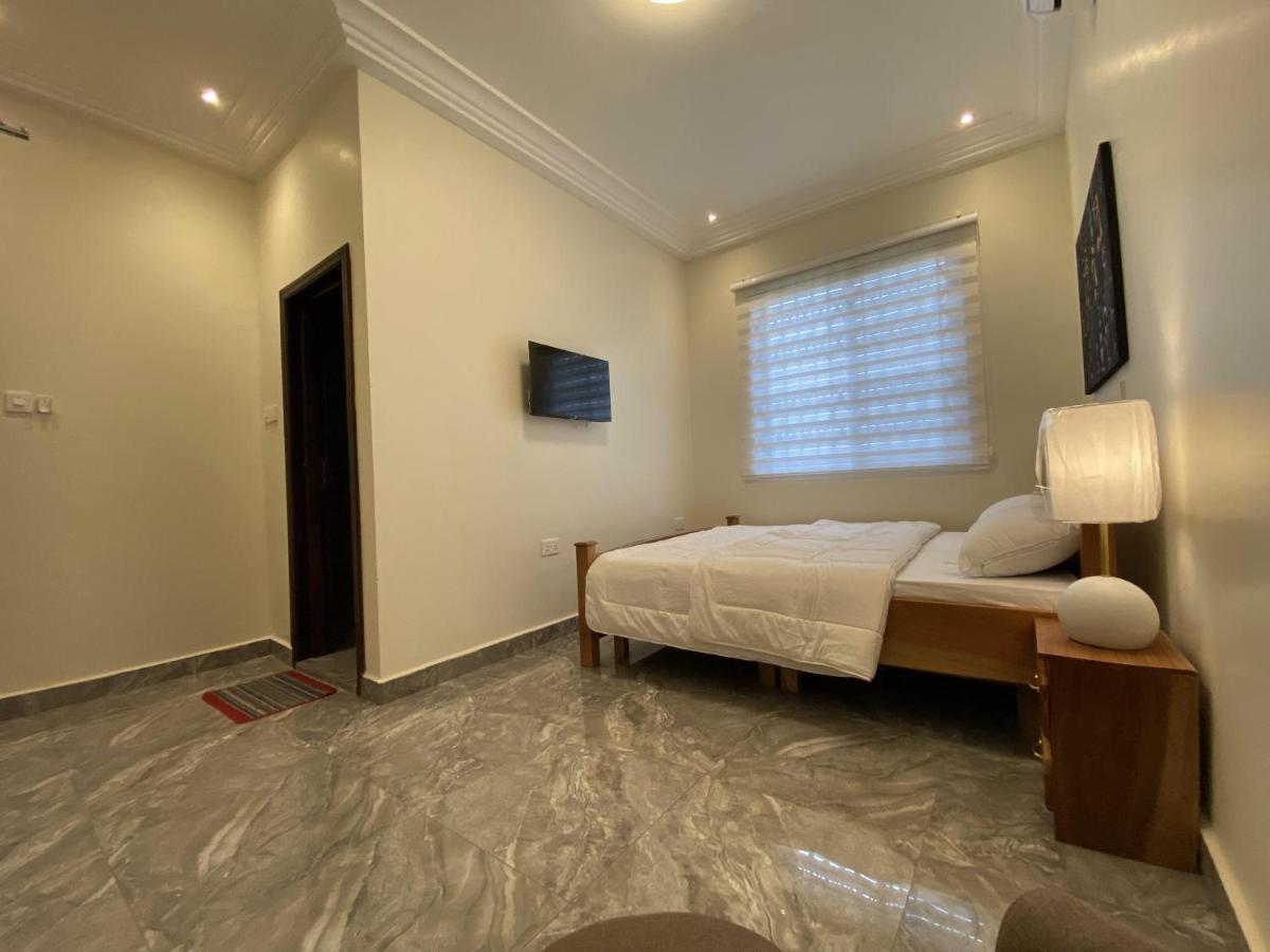 Eagle Vault Hotel Kwabenya Екстериор снимка