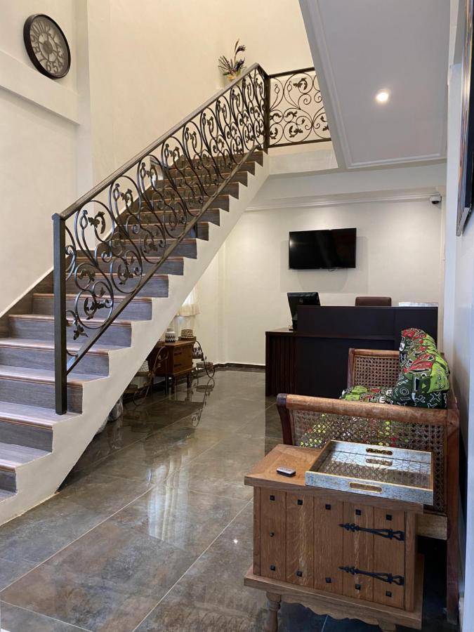 Eagle Vault Hotel Kwabenya Екстериор снимка